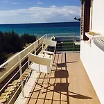 ベッド・アンド・ブレックファスト Suitebeach And 4*