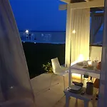 Suitebeach And ベッド・アンド・ブレックファスト 4*