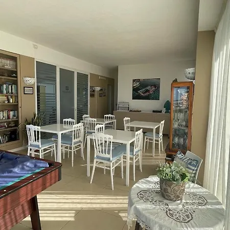 Suitebeach And 4*