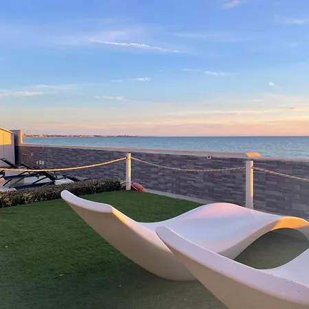 Suitebeach And فندق مبيت وإفطار 4*