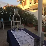 Oda ve Kahvaltı Suitebeach And 4*